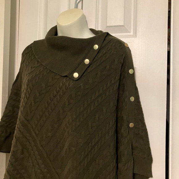 🔻Talbots Cowl Neck Poncho Sweater - Picture 2 of 8